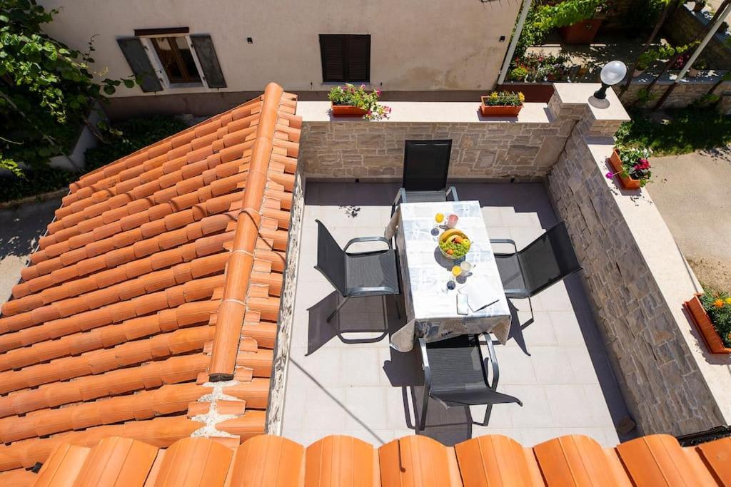 Apartman Luka Krnica Exterior foto